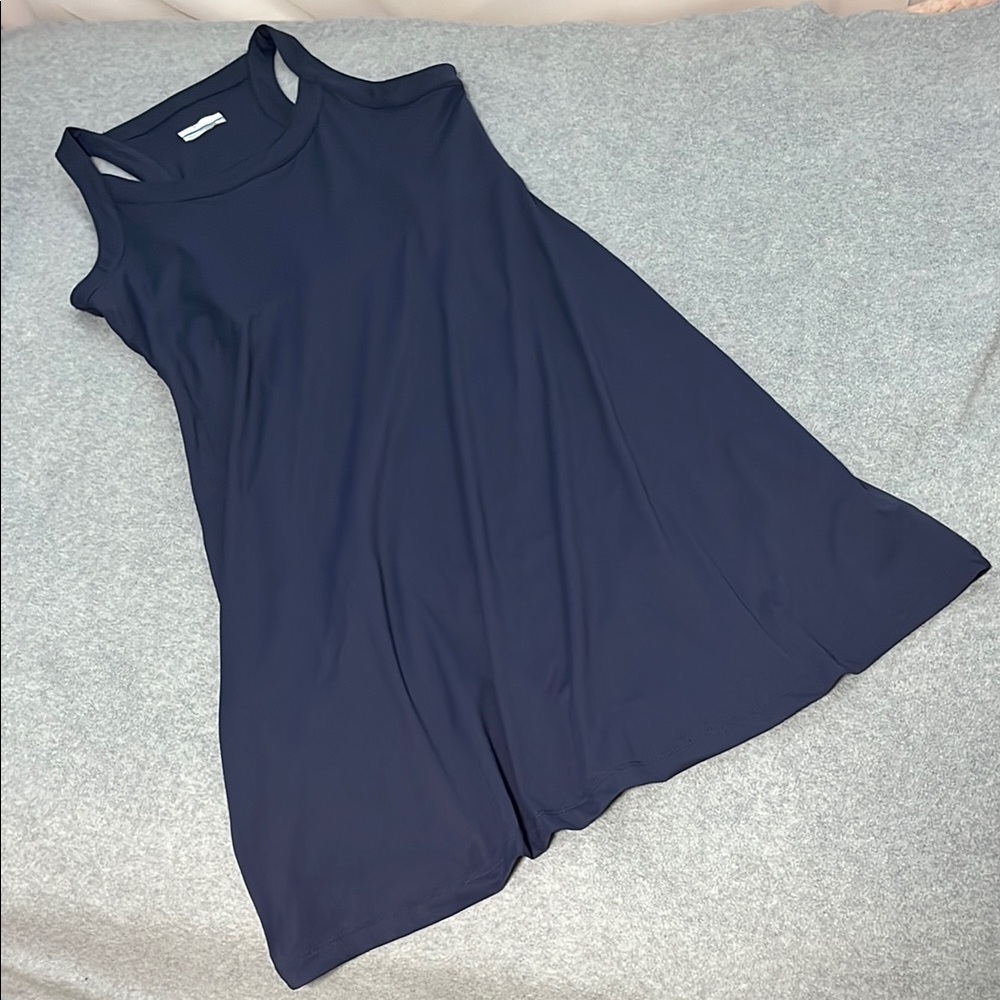 Columbia Athletic Dress Medium Active Athleisure Golf Casual Coastal Beach